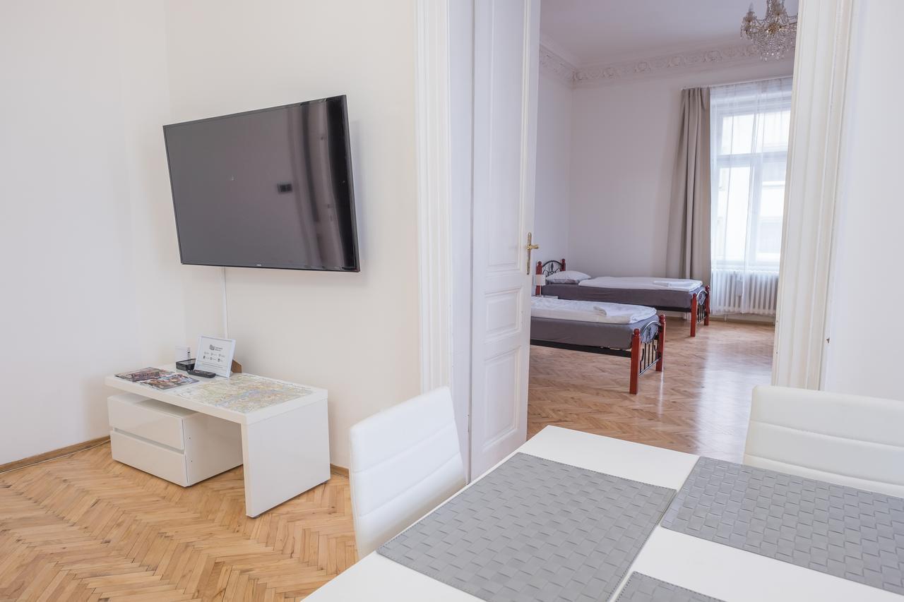 Apartments Resslova By The Dancing House Prag Exterior foto